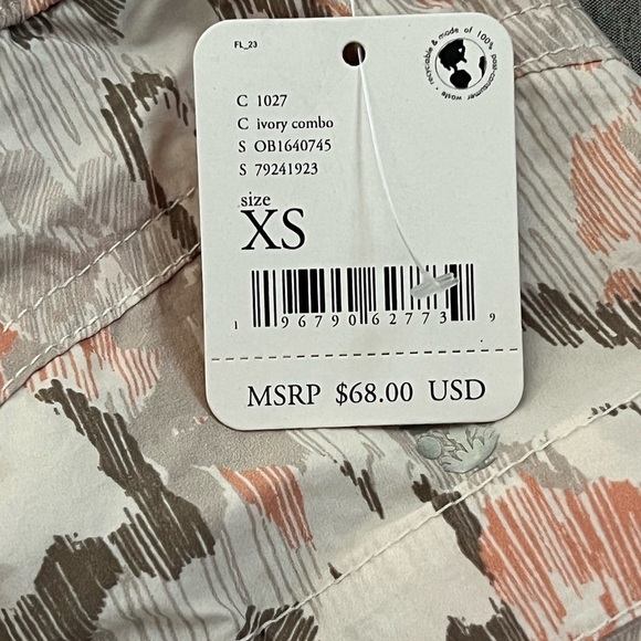 NWT FP Movement Free People into the wild Printed Mid Rise Shorts size XS - Picture 5 of 15